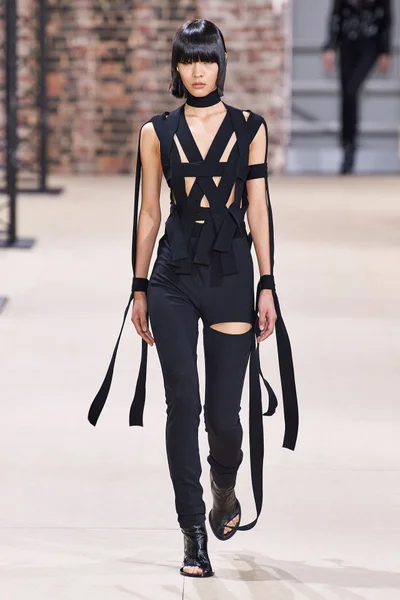 Look 20